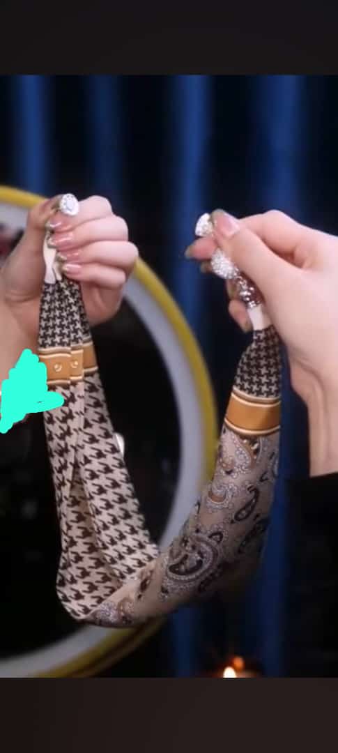 Magnetic button silk scarf