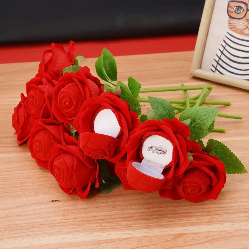 Elegant Velvet Rose Ring Box