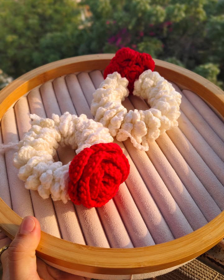 Handmade Crochet Red Rose & Jasmine Gajray