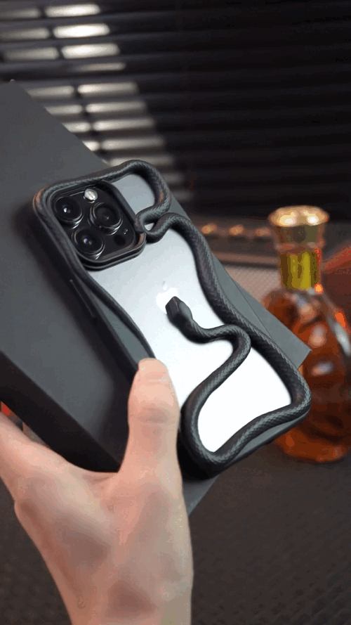 IPHONE SNAKE DEVIL PHONE CASE