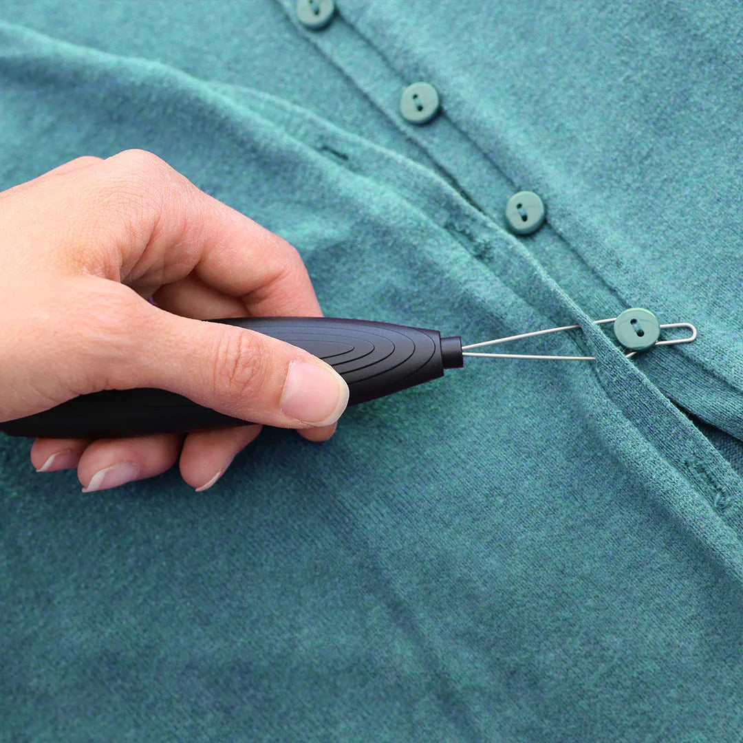 2-in-1 Button & Zipper Aid