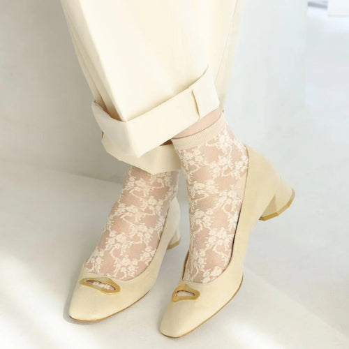 Fantasy Floral Sheer Ankle Socks