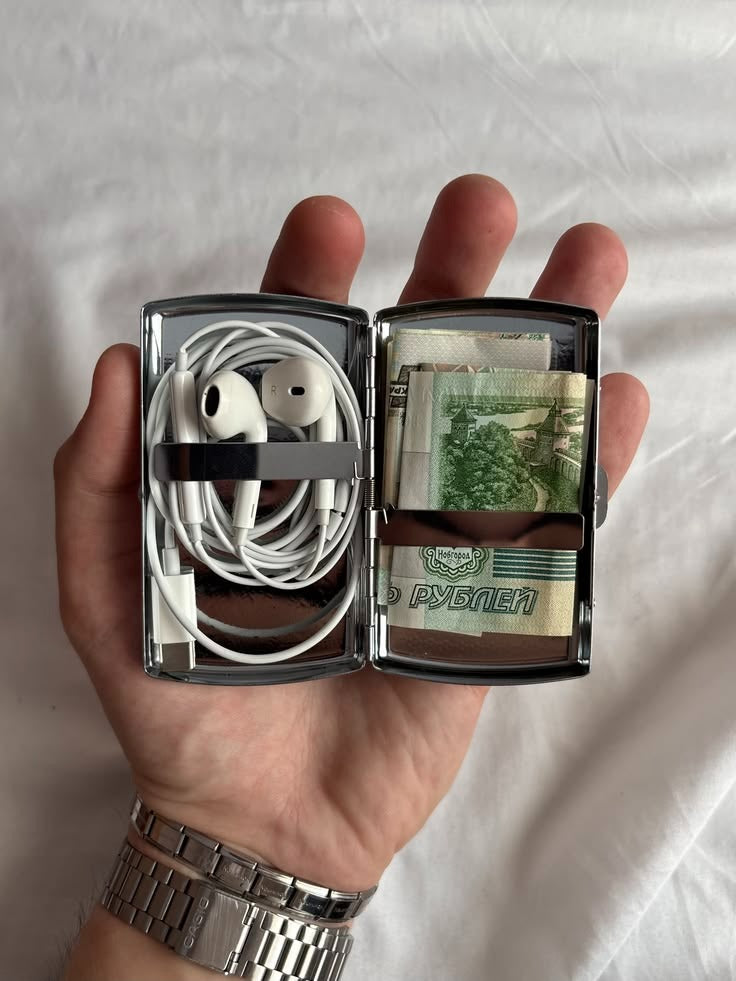 LUXE TITAN VAULT WALLET